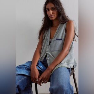 We the Free south side shirt tank in indigo railroad stripe - m nwt